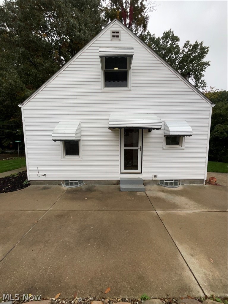686 Prentiss Avenue Akron OH 44306