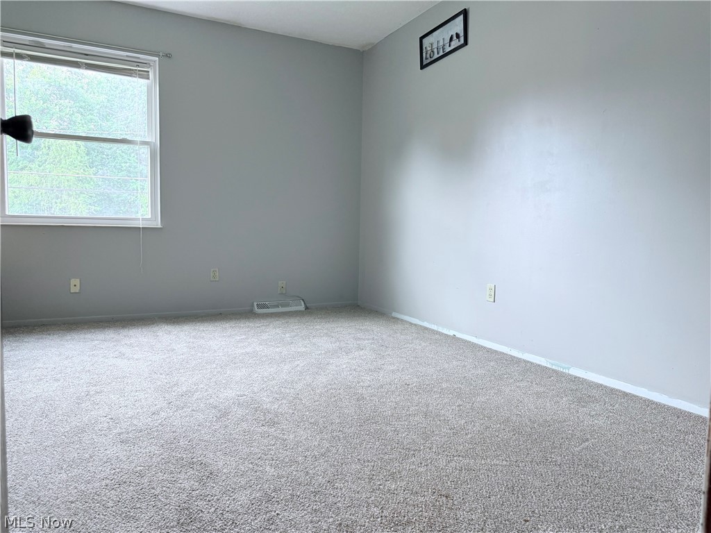 1750 Oneida Avenue Cuyahoga Falls OH 44221
