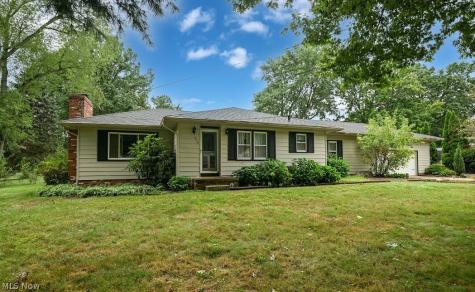 490 Bonshire Road Akron OH 44319
