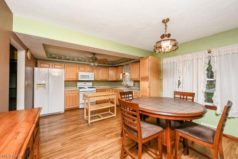 490 Bonshire Road Akron OH 44319
