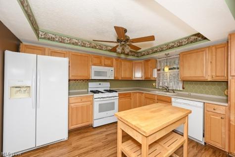 490 Bonshire Road Akron OH 44319