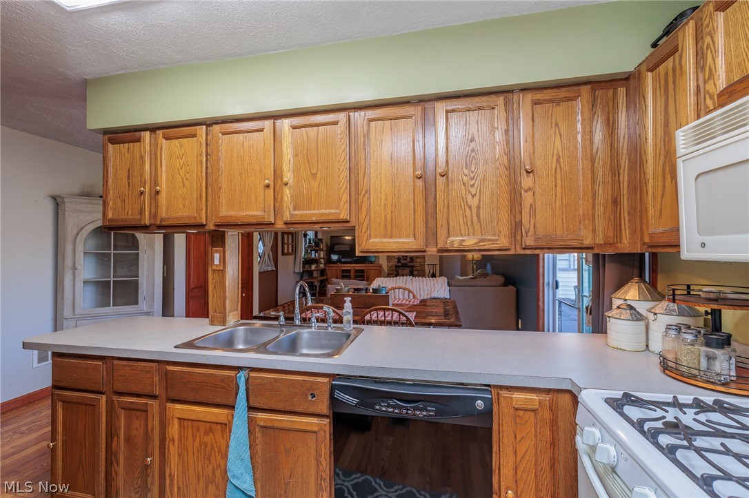232 Barker Street Wellington OH 44090
