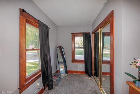 232 Barker Street Wellington OH 44090