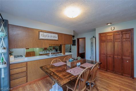 232 Barker Street Wellington OH 44090