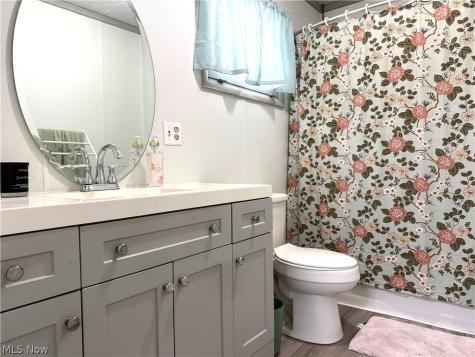 637 Quinby Avenue Wooster OH 44691