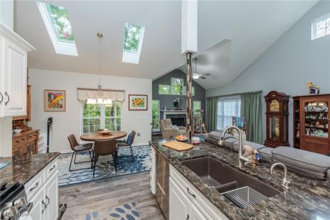 5277 Spruce Pointe Lane Brunswick OH 44212