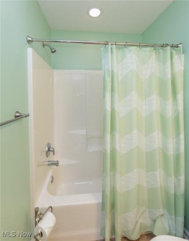 5277 Spruce Pointe Lane Brunswick OH 44212