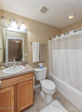 5277 Spruce Pointe Lane Brunswick OH 44212