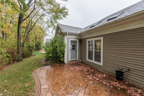 5277 Spruce Pointe Lane Brunswick OH 44212