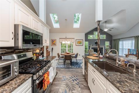 5277 Spruce Pointe Lane Brunswick OH 44212