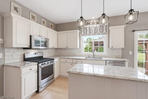 533 Continental Drive Sagamore Hills OH 44067