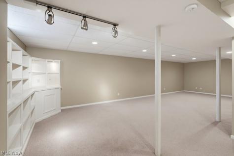 533 Continental Drive Sagamore Hills OH 44067