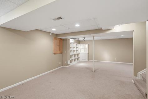 533 Continental Drive Sagamore Hills OH 44067