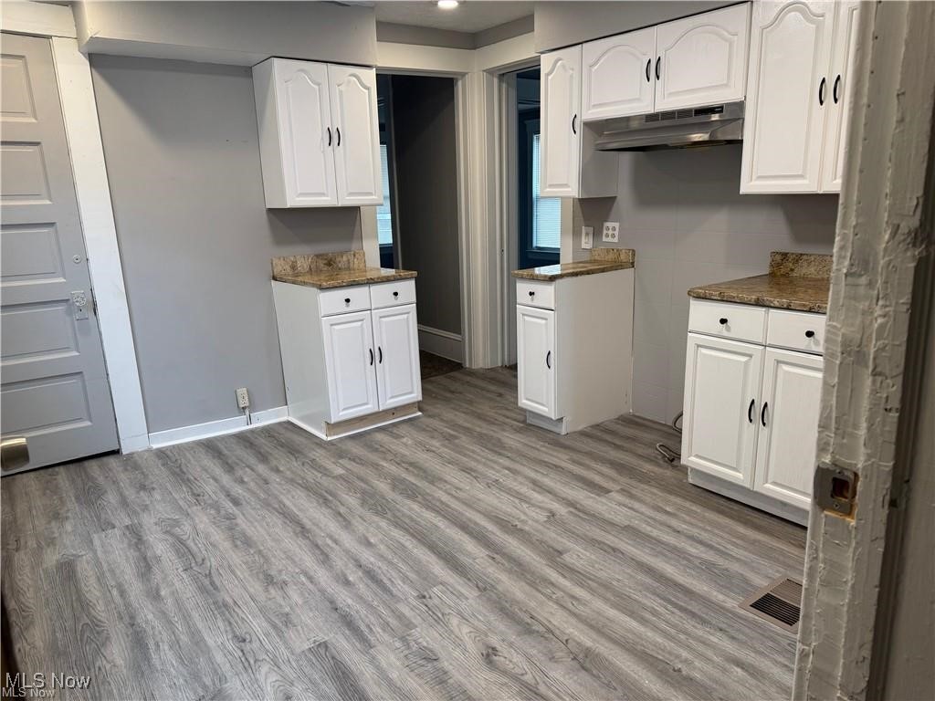 10801 Hull Avenue Cleveland OH 44106