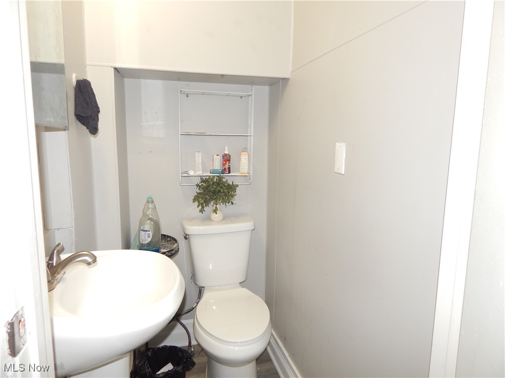 10801 Hull Avenue Cleveland OH 44106