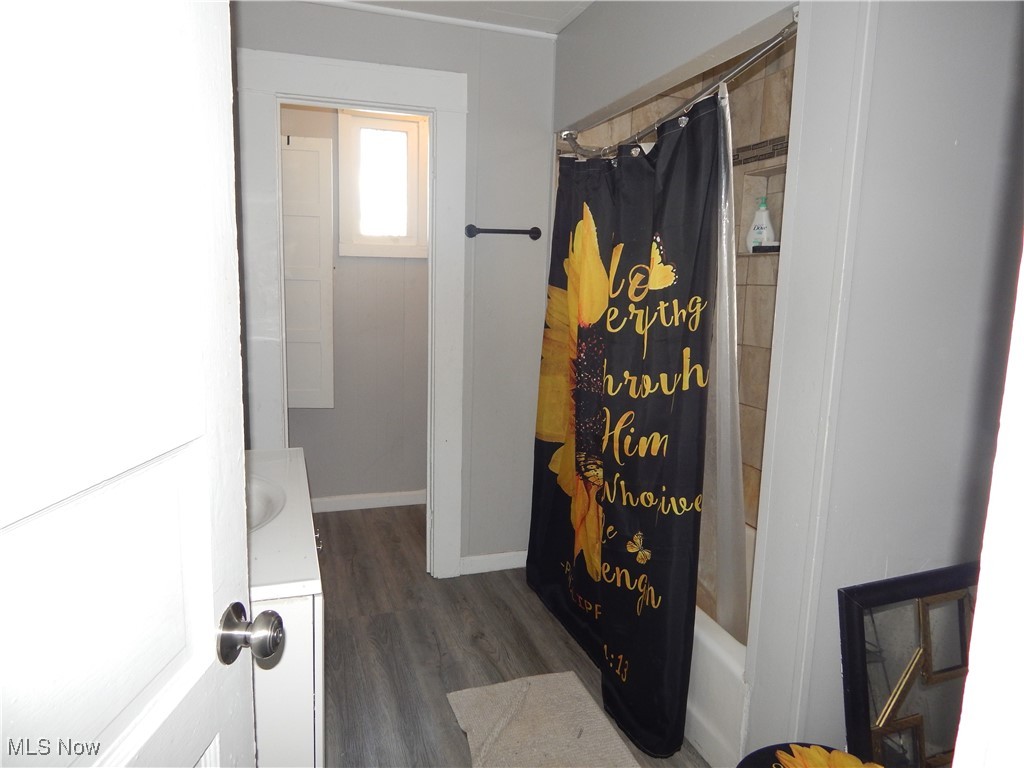 10801 Hull Avenue Cleveland OH 44106