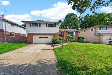 21439 Ellen Drive Fairview Park OH 44126