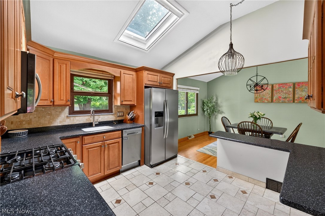21439 Ellen Drive Fairview Park OH 44126