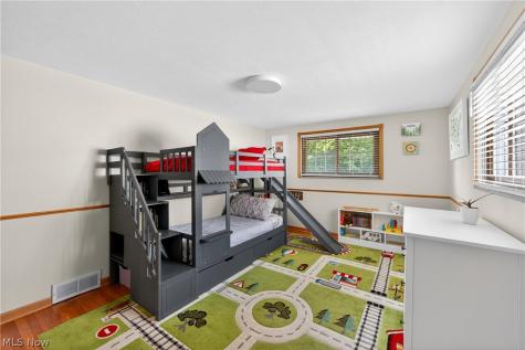 21439 Ellen Drive Fairview Park OH 44126