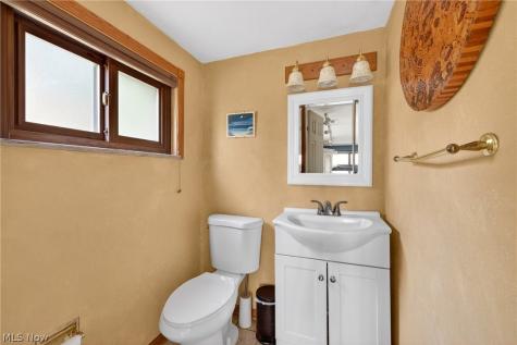 21439 Ellen Drive Fairview Park OH 44126