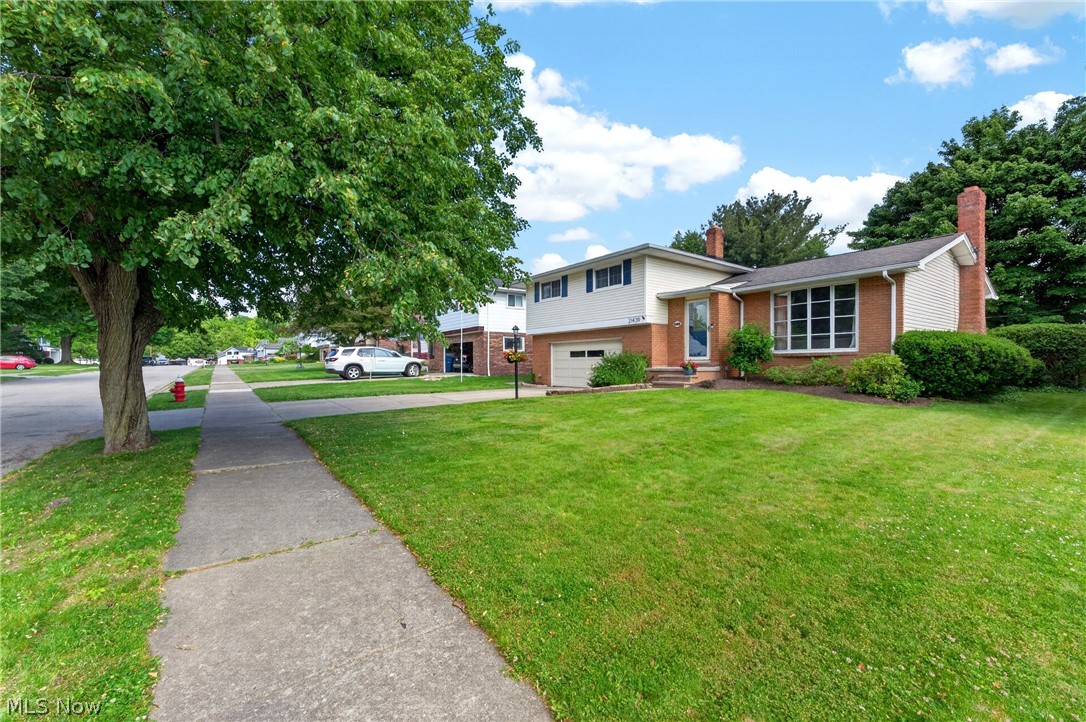 21439 Ellen Drive Fairview Park OH 44126