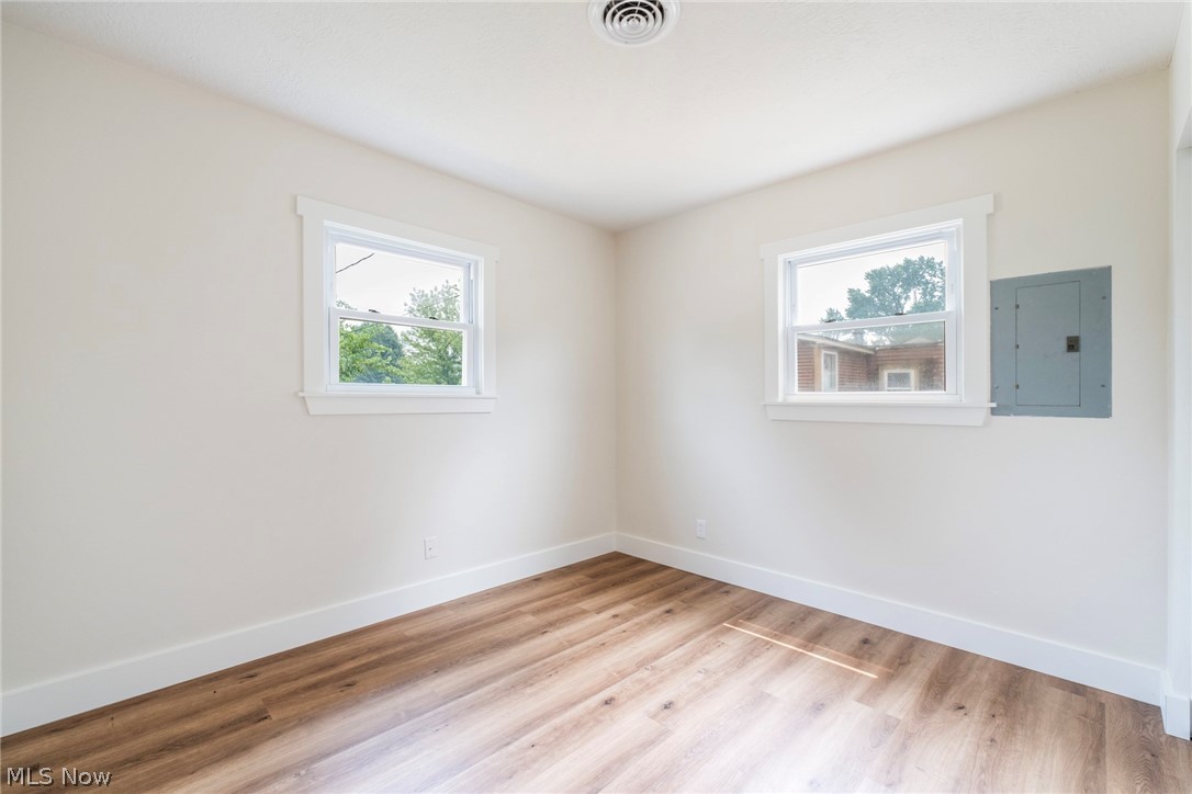 2402 NE Morris Avenue Canton OH 44705