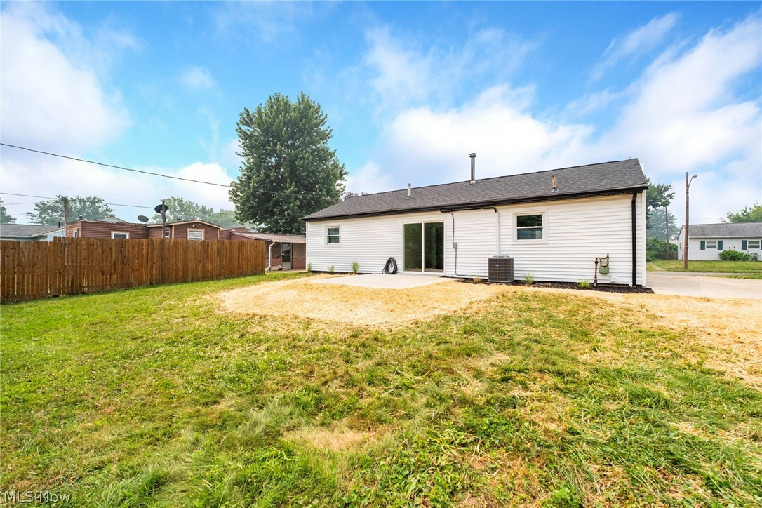 2402 NE Morris Avenue Canton OH 44705