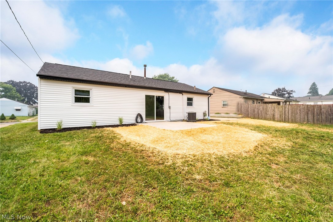 2402 NE Morris Avenue Canton OH 44705