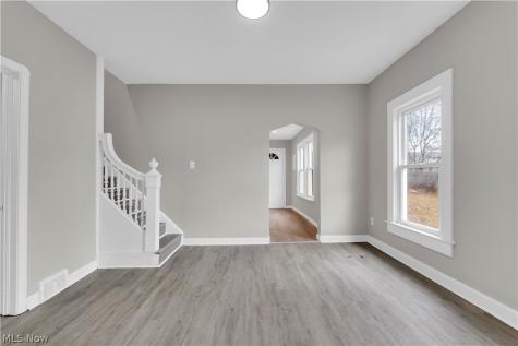 11930 Geraldine Avenue Cleveland OH 44111
