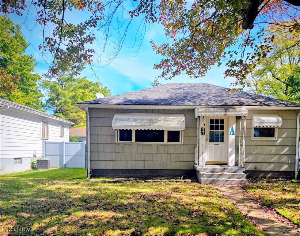 1013 Hardesty Akron OH 44320