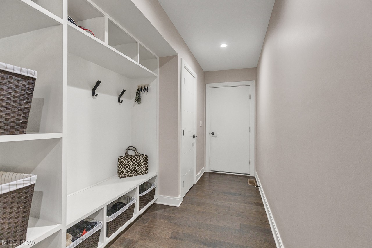 317 Bradley Road Bay Village OH 44140