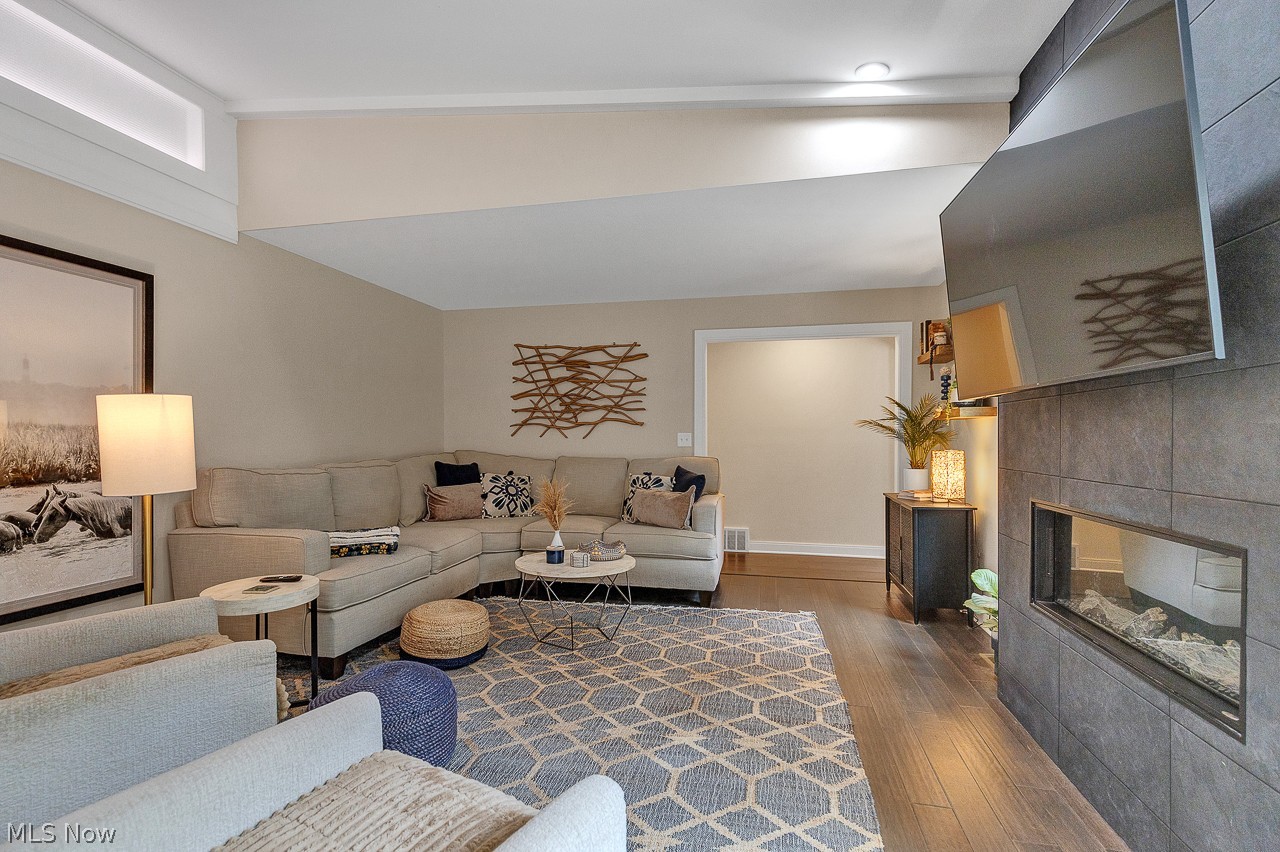 317 Bradley Road Bay Village OH 44140