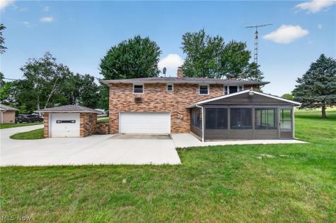 8494 E Wadora Circle NW North Canton OH 44720