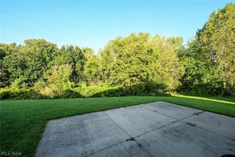 2156 Thornbury Lane Akron OH 44319