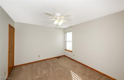 2156 Thornbury Lane Akron OH 44319