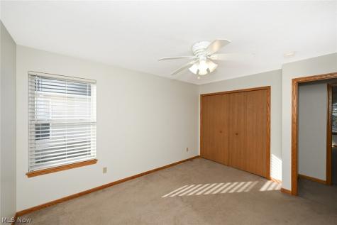 2156 Thornbury Lane Akron OH 44319