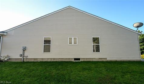 2156 Thornbury Lane Akron OH 44319
