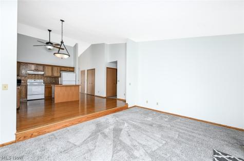 2156 Thornbury Lane Akron OH 44319