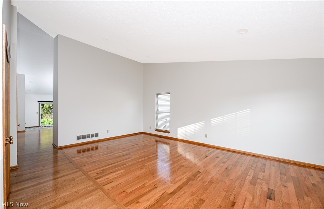 2156 Thornbury Lane Akron OH 44319