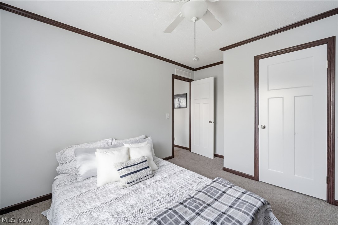 313 Eagle Circle Elyria OH 44035