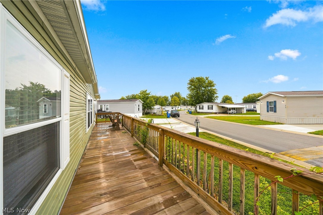 313 Eagle Circle Elyria OH 44035