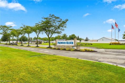 313 Eagle Circle Elyria OH 44035