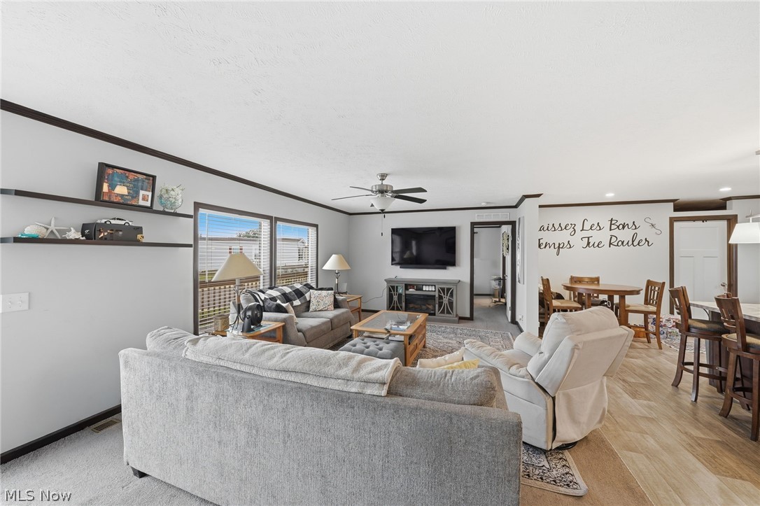 313 Eagle Circle Elyria OH 44035