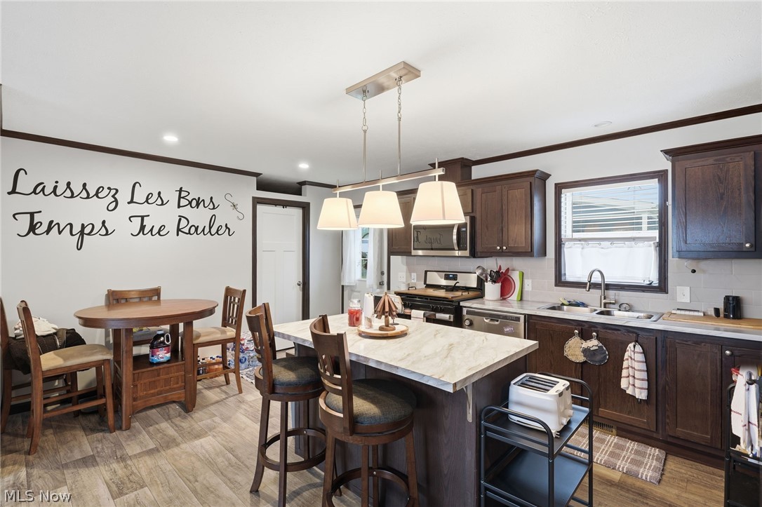313 Eagle Circle Elyria OH 44035