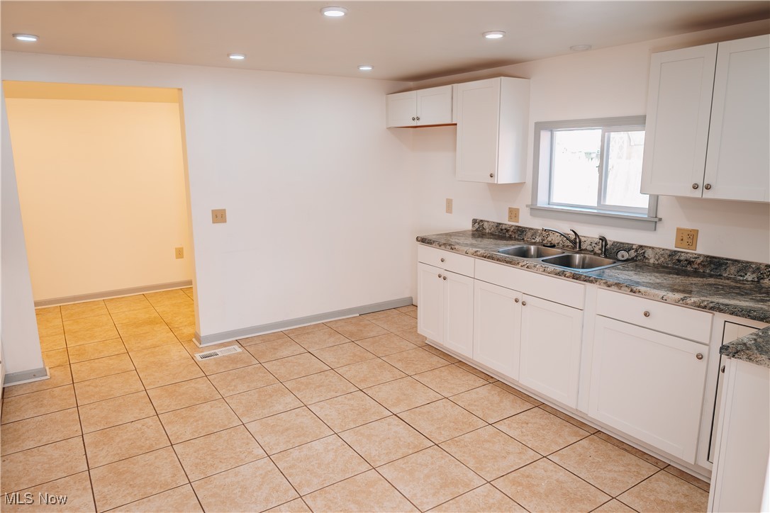 11 Sherman Street Dennison OH 44621