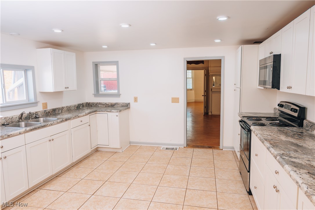 11 Sherman Street Dennison OH 44621