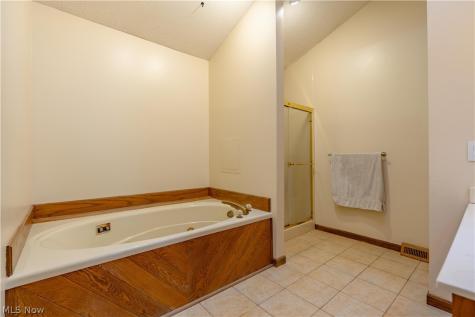 4057 Bramshaw Road NW Canton OH 44718