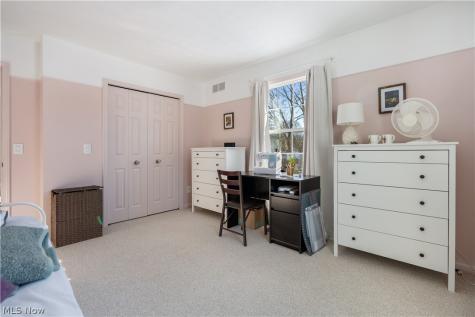 4057 Bramshaw Road NW Canton OH 44718