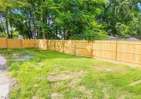 154 Roslyn Drive Youngstown OH 44505