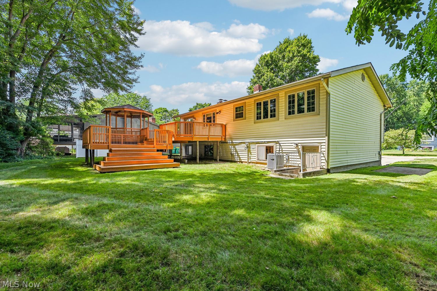 9109 Bluejay Lane Mentor OH 44060